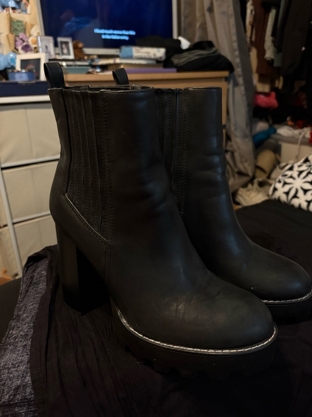 Women’s Black Platform Ankle Boots - Sleek High Heel Chelsea Style